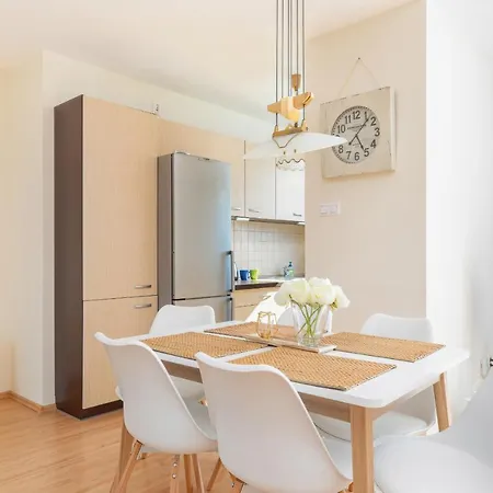 Jantar - Wylotowa Apartament *